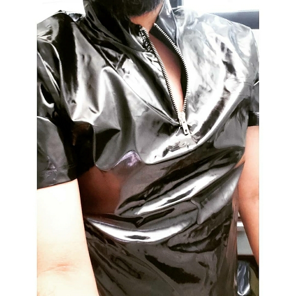 Meet your Posher, Henry Enri. - Picture 1 of 3